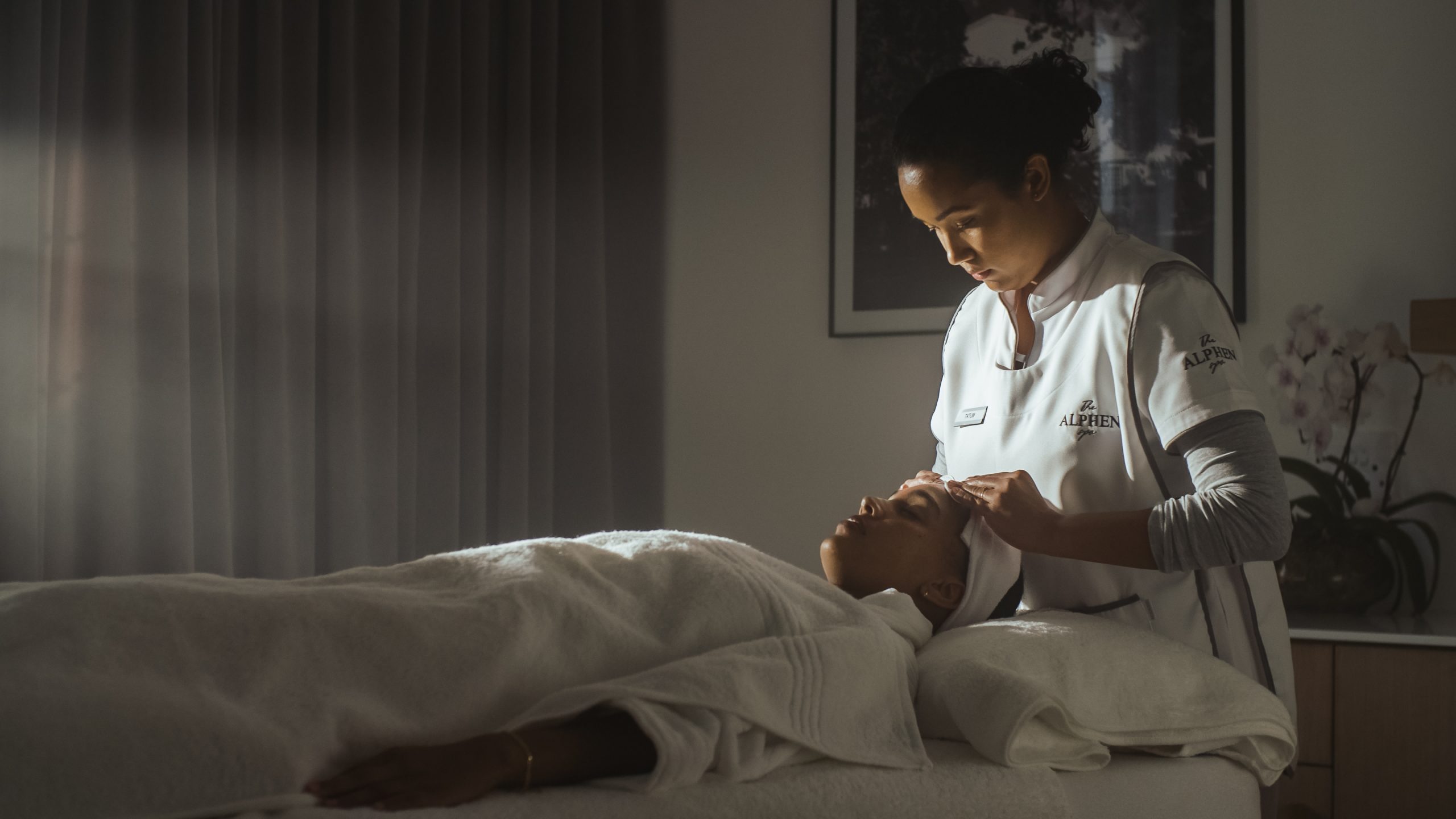 AlphenHotelStills_1.40.1